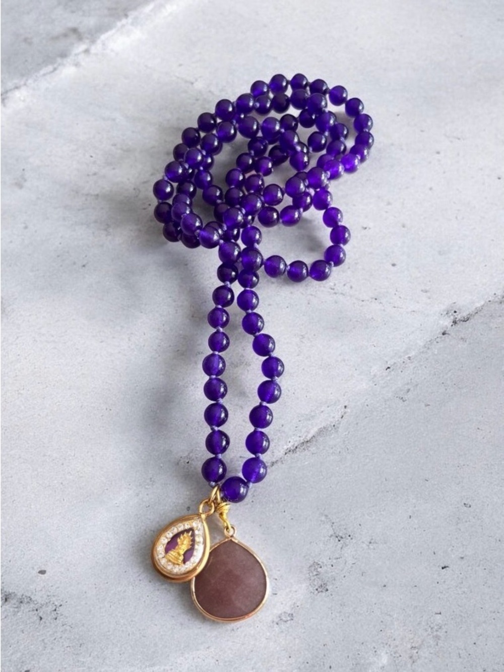 Purple Bead Mala Necklace with Thai Buddha Pendants, Meditation Necklace - Picture 3 of 6